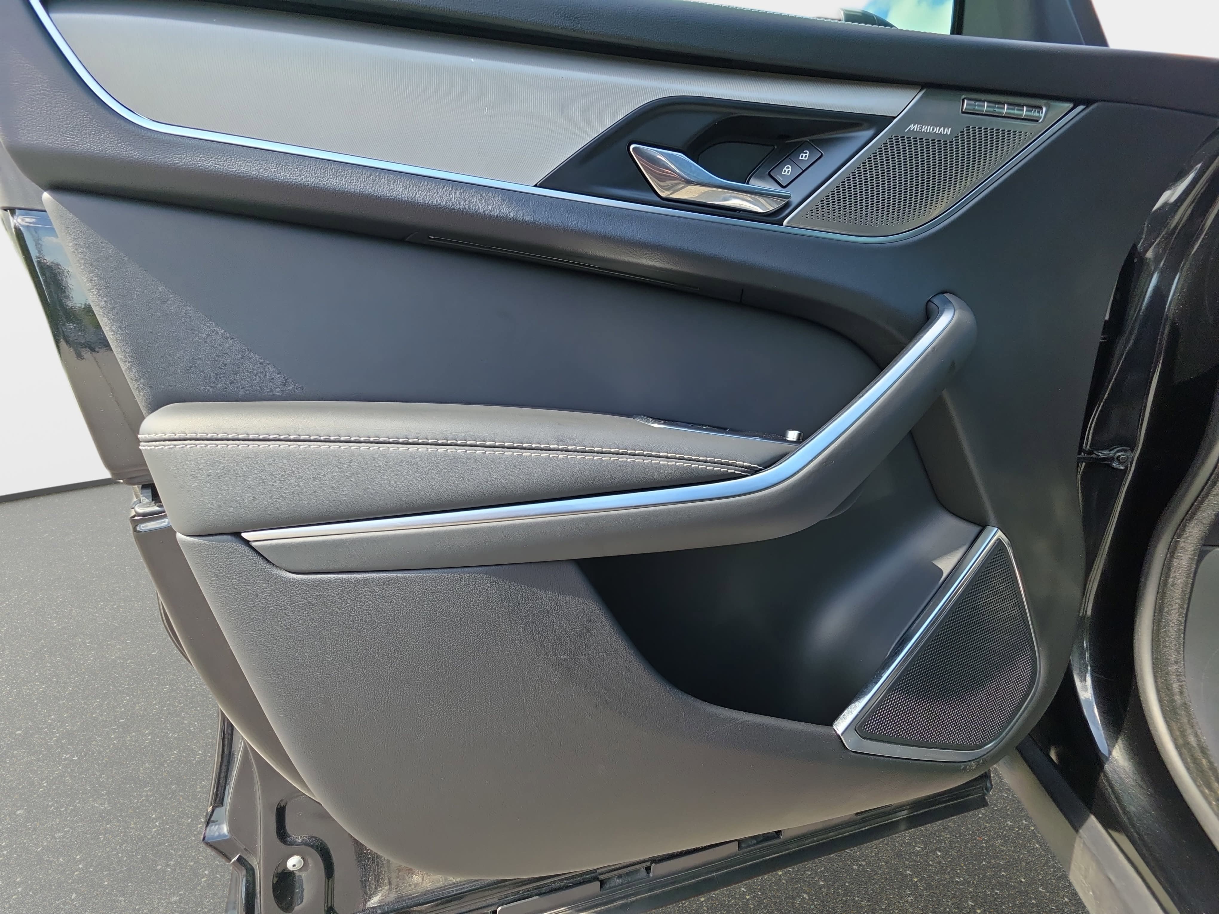 2025 Jaguar F-PACE R-Dynamic S