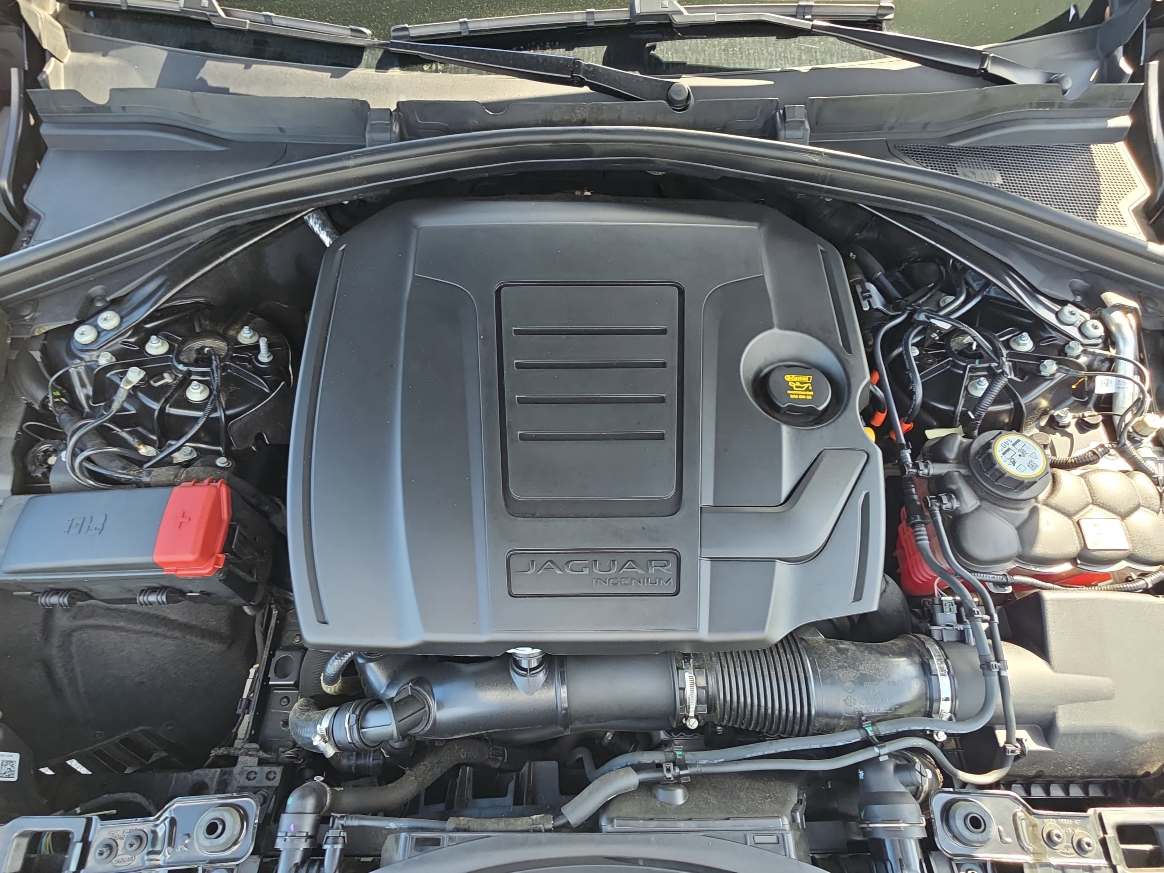 2025 Jaguar F-PACE R-Dynamic S