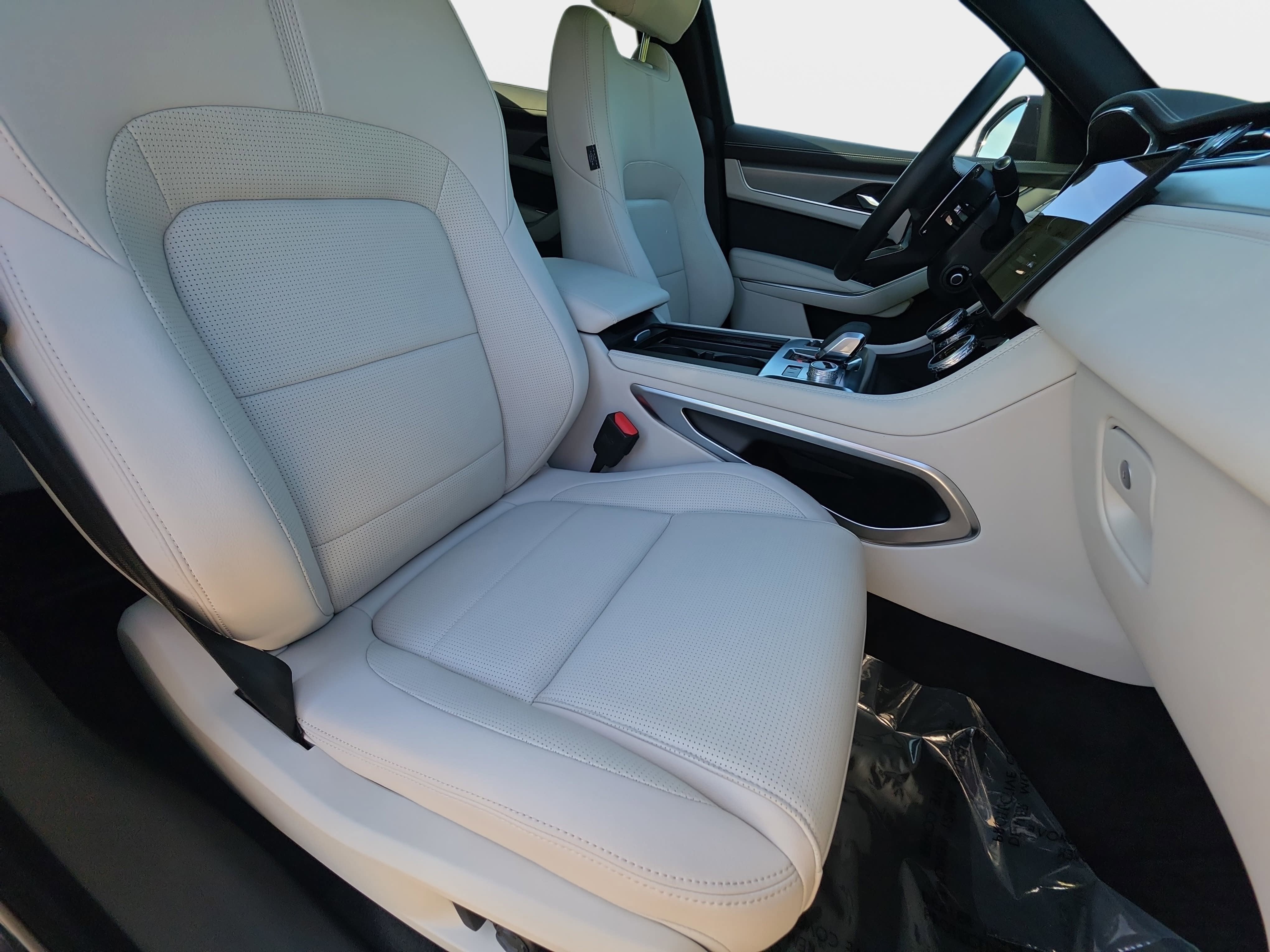 2025 Jaguar F-PACE R-Dynamic S