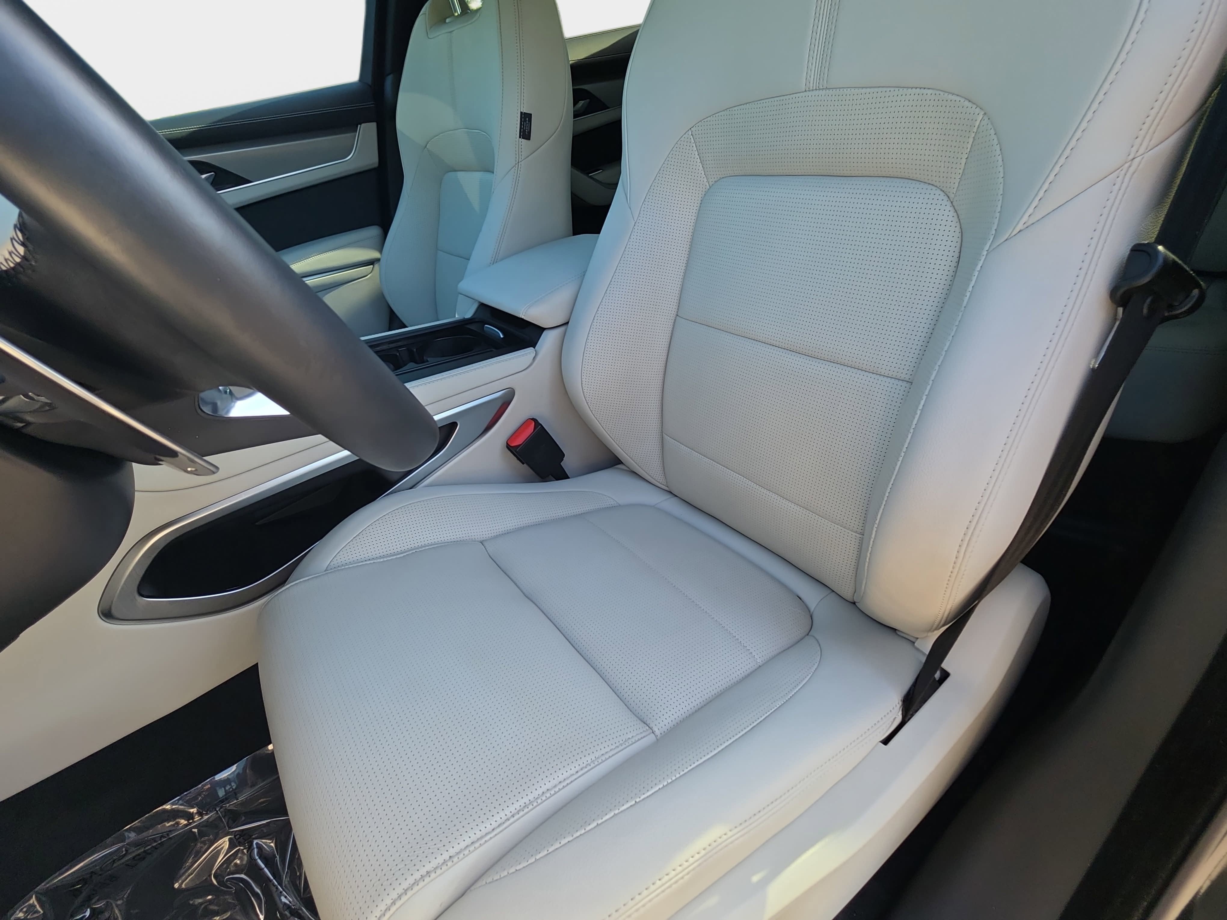 2025 Jaguar F-PACE R-Dynamic S