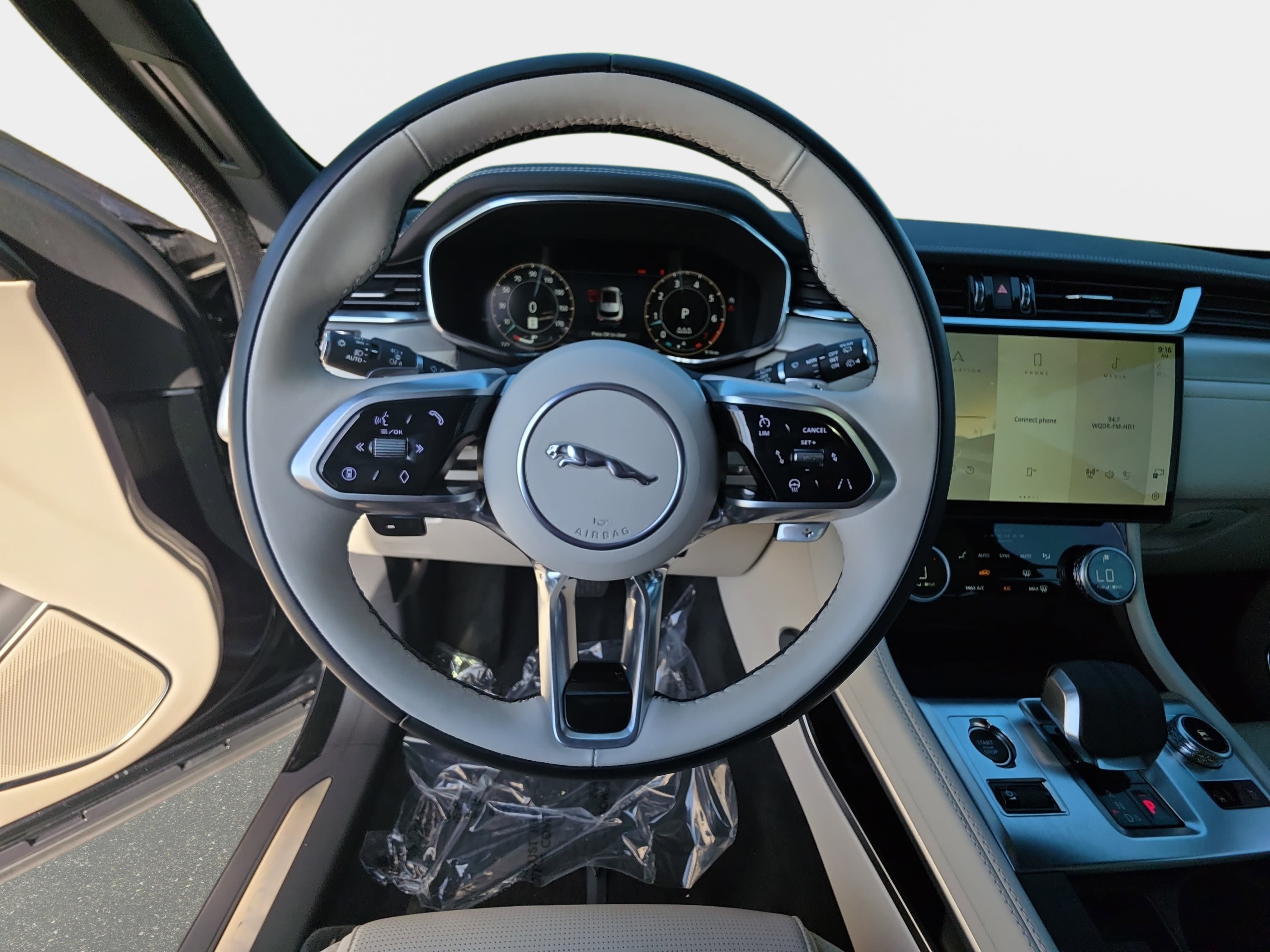2025 Jaguar F-PACE R-Dynamic S