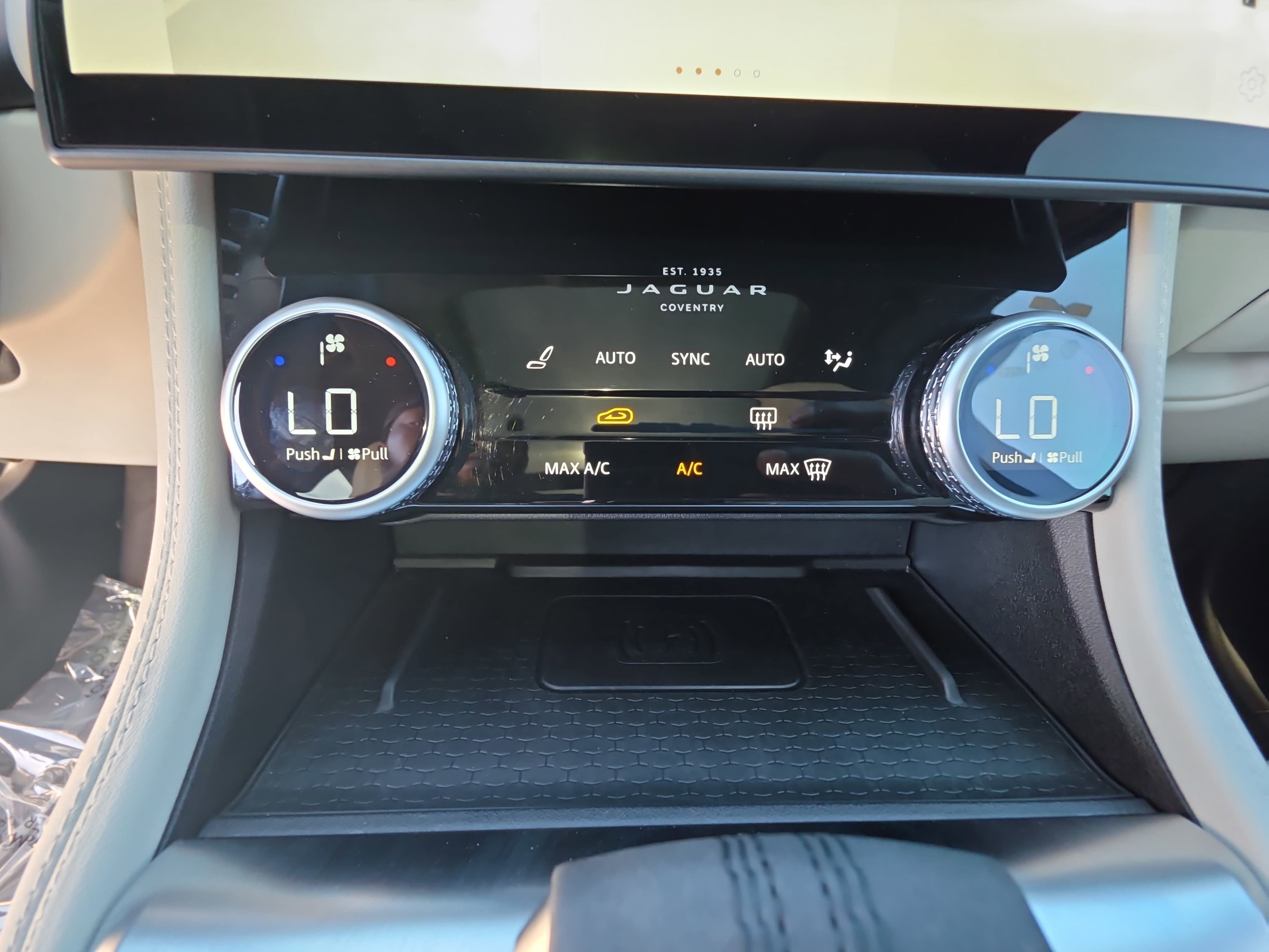 2025 Jaguar F-PACE R-Dynamic S