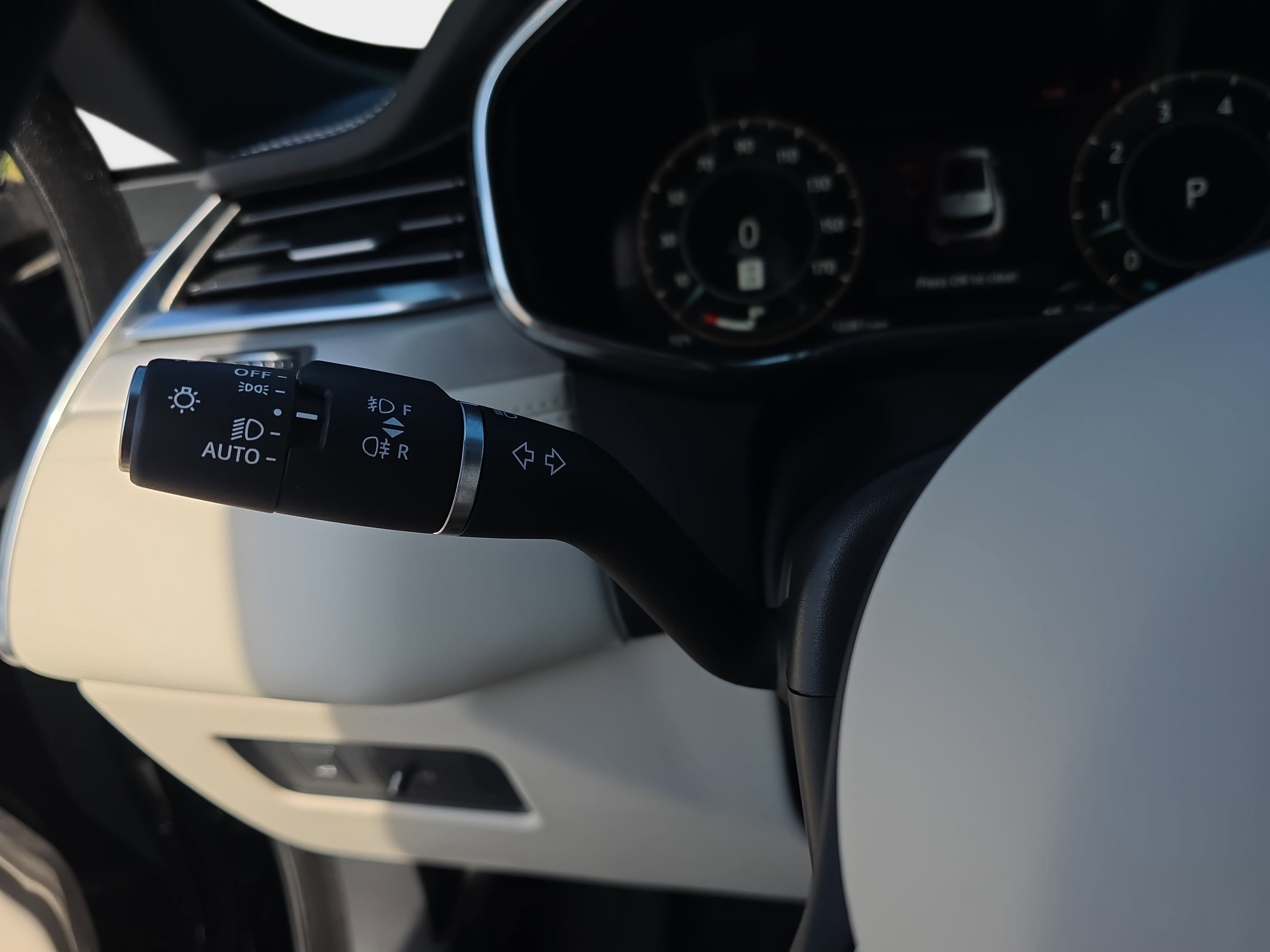 2025 Jaguar F-PACE R-Dynamic S