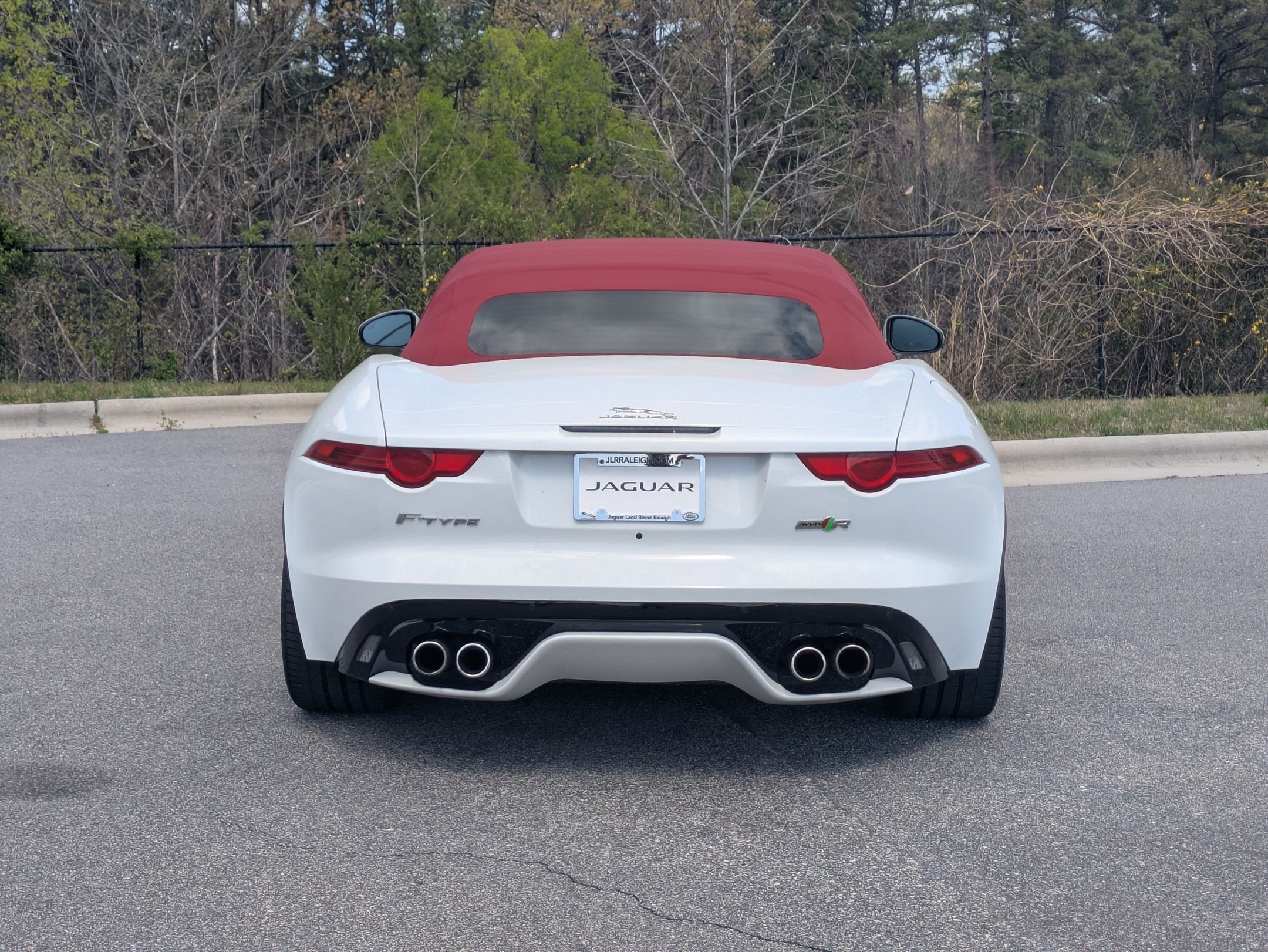 2017 Jaguar F-TYPE R