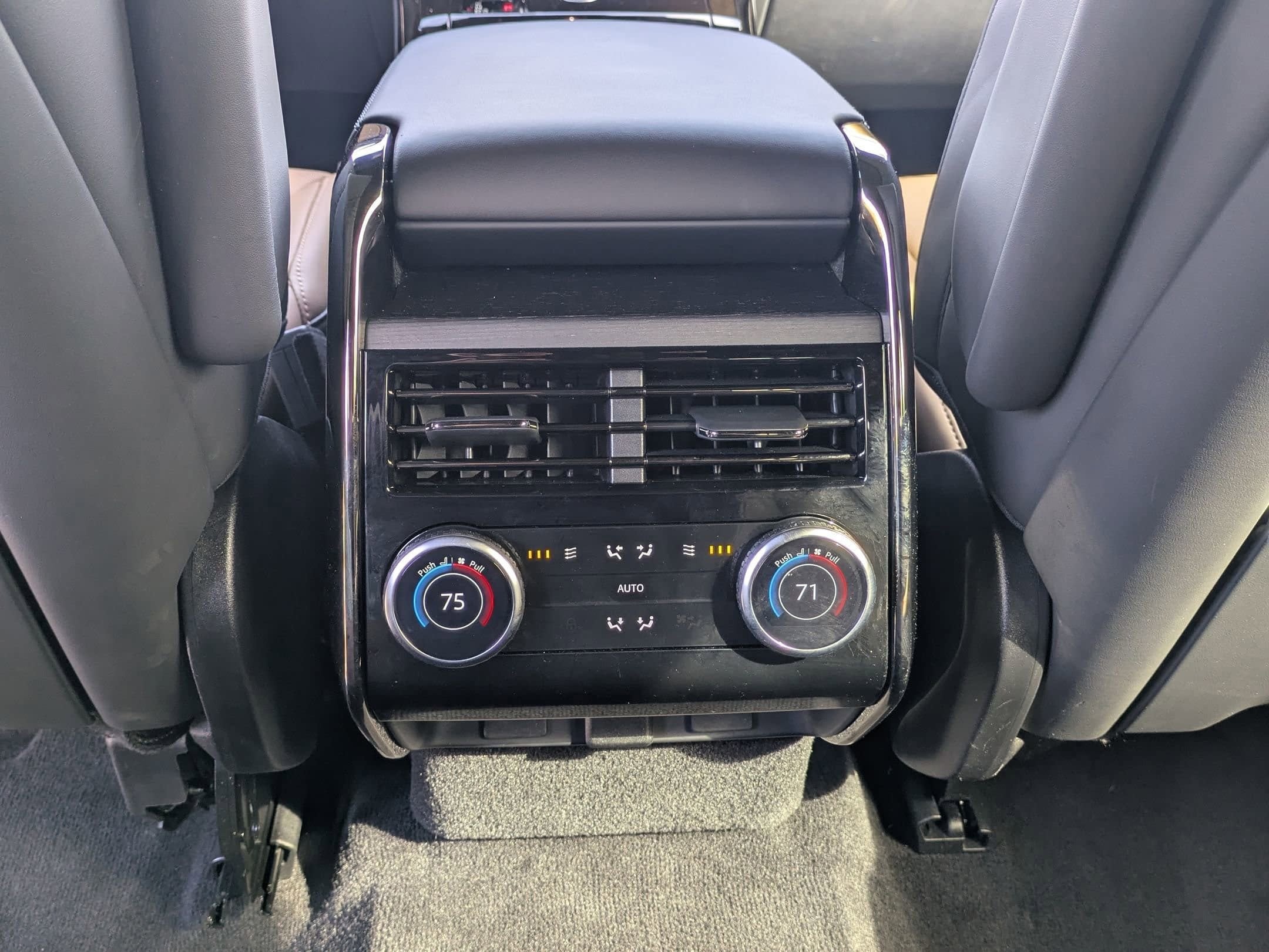 2025 Land Rover Range Rover Sport Dynamic SE