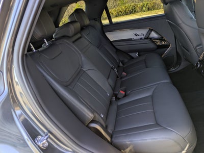 2025 Land Rover Range Rover Sport SE