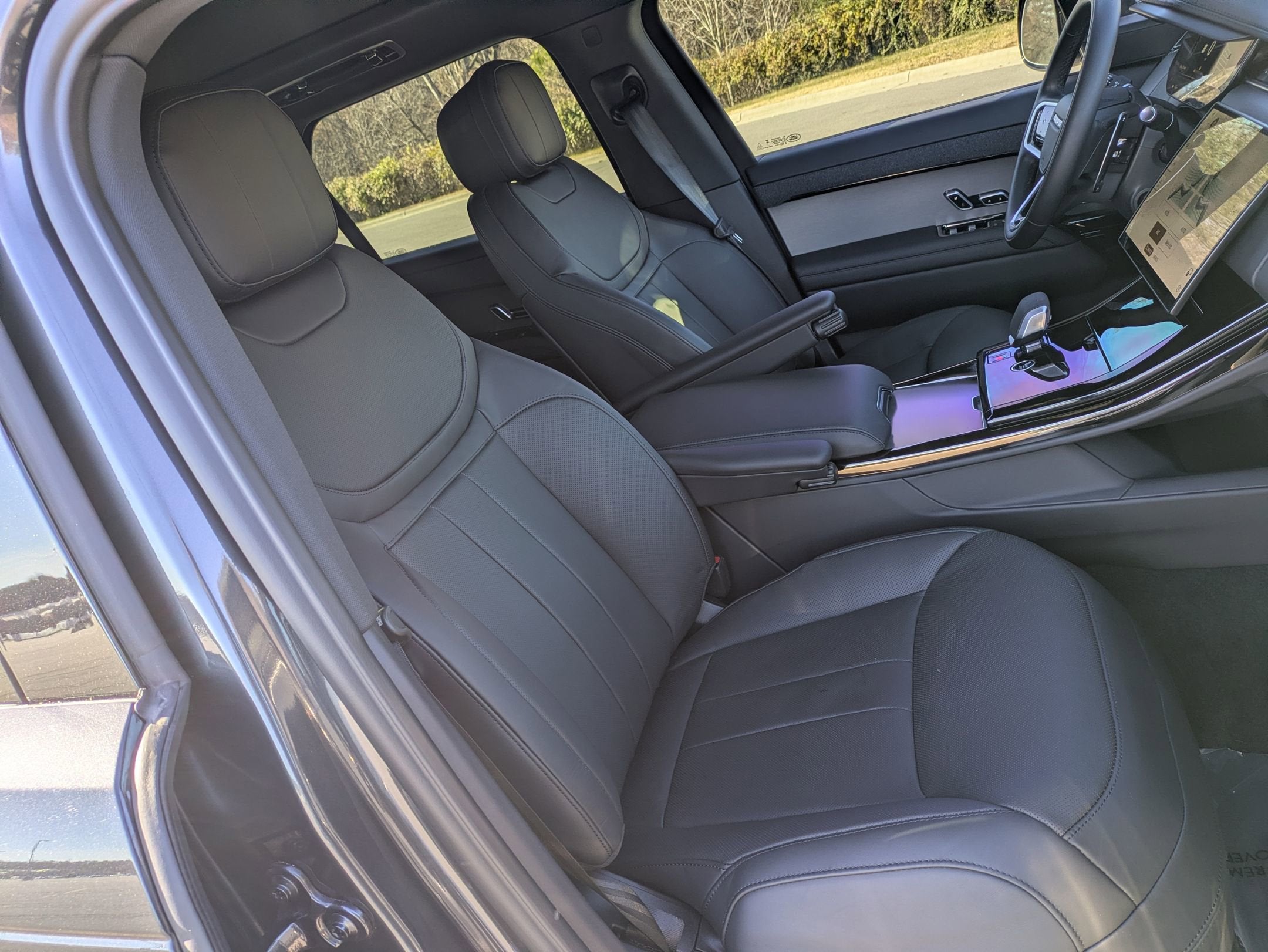 2025 Land Rover Range Rover Sport SE