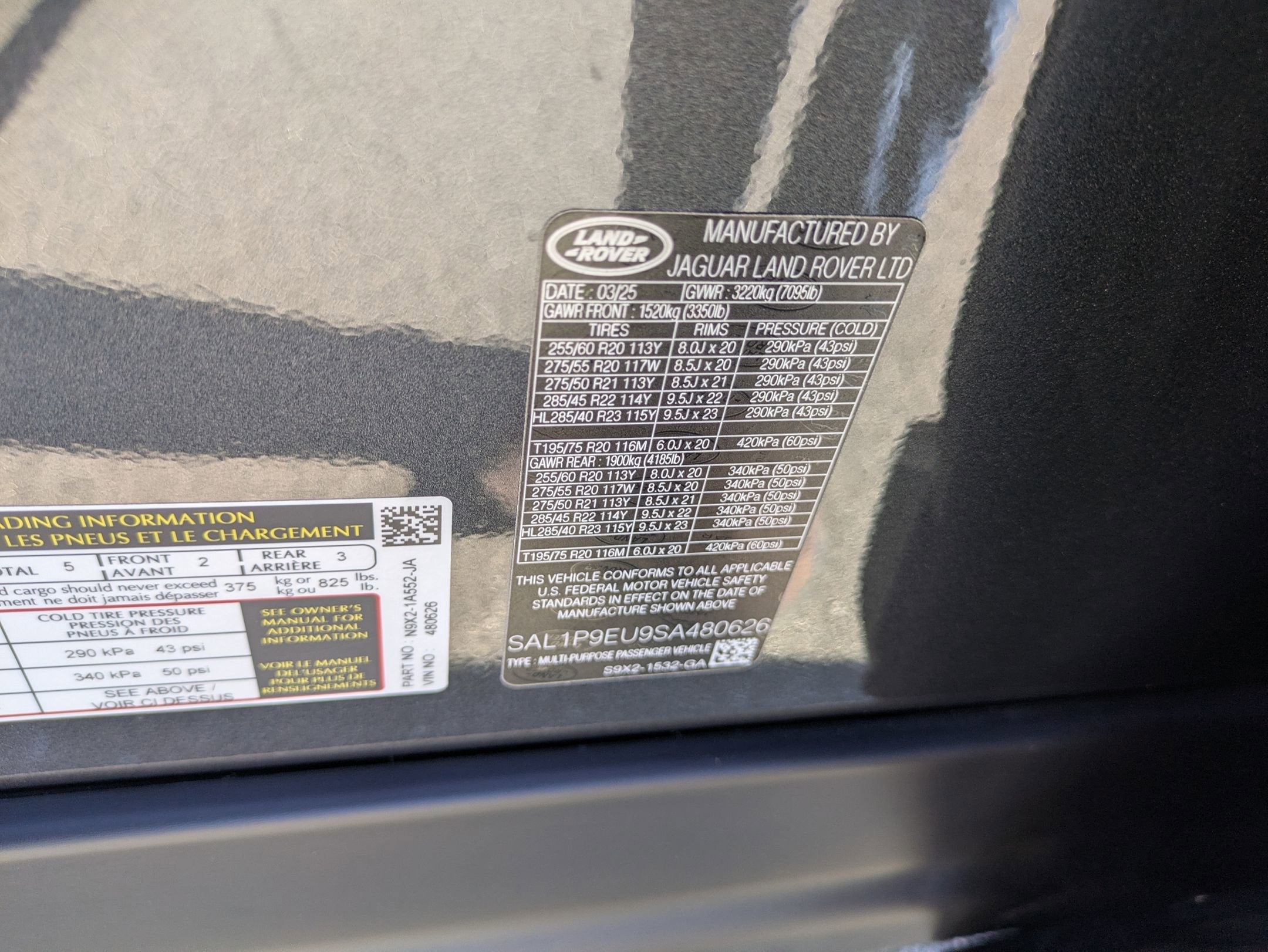 2025 Land Rover Range Rover Sport SE