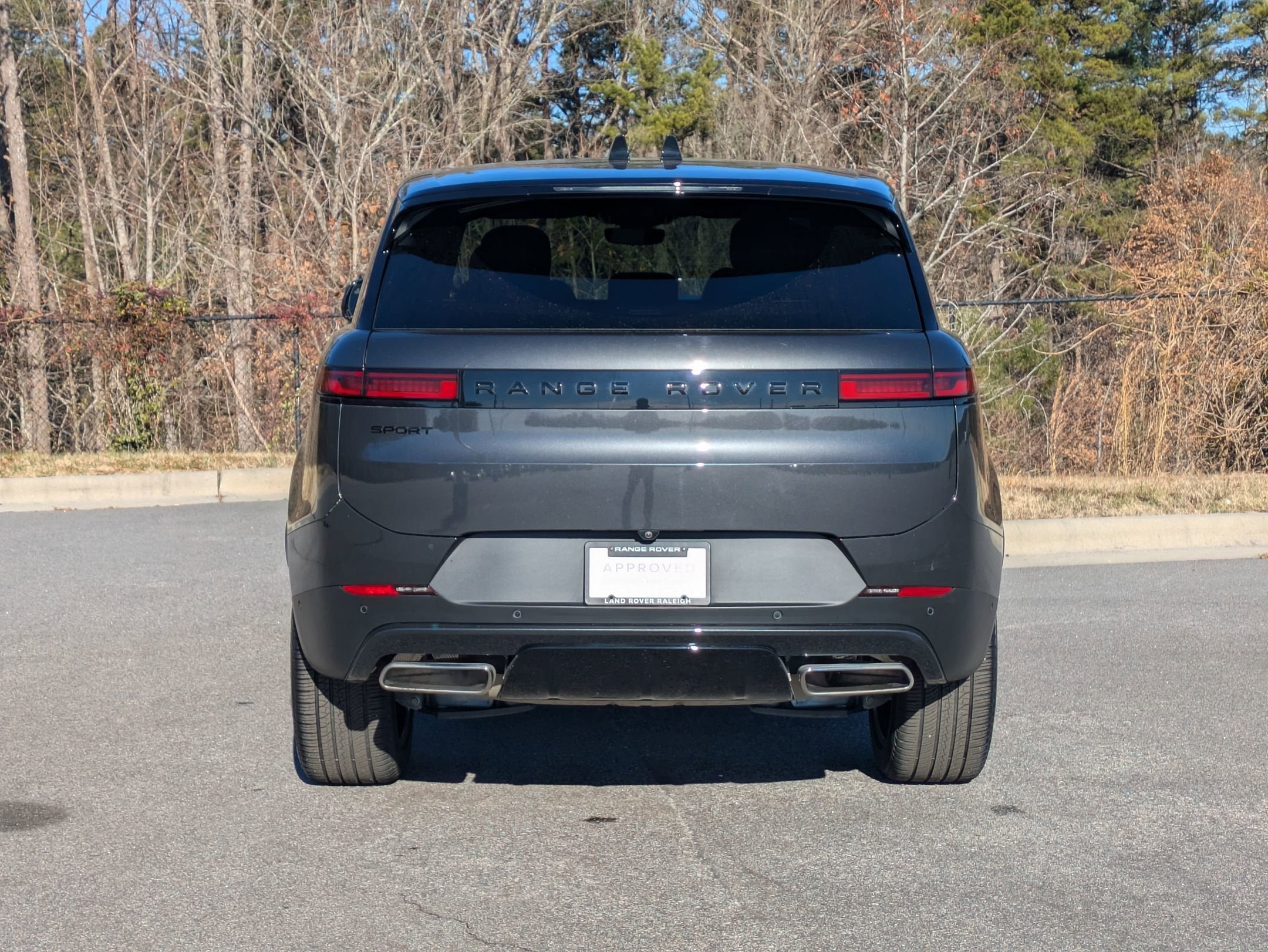 2025 Land Rover Range Rover Sport SE