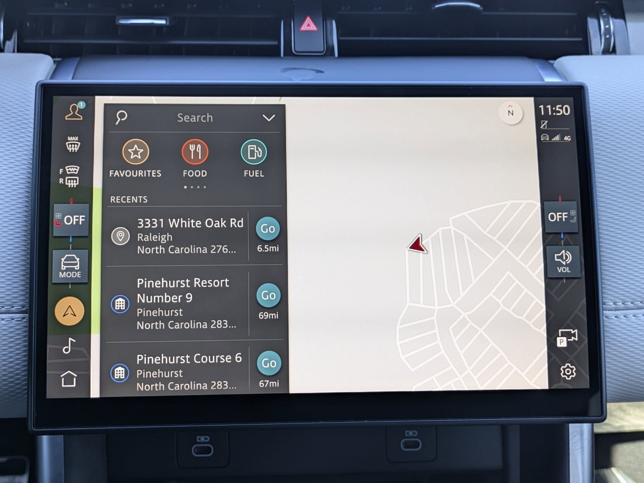 2025 Land Rover Discovery Sport Dynamic SE