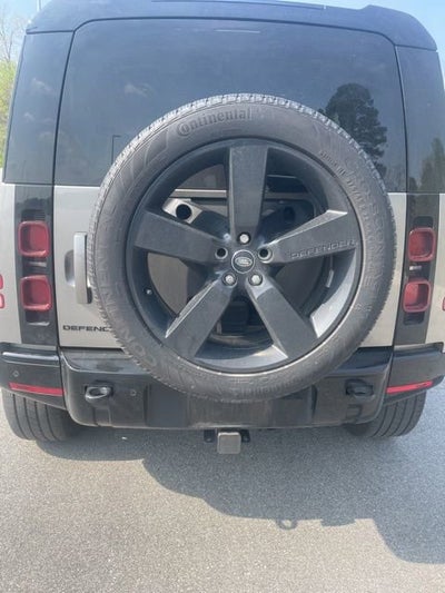 2024 Land Rover Defender X-Dynamic SE