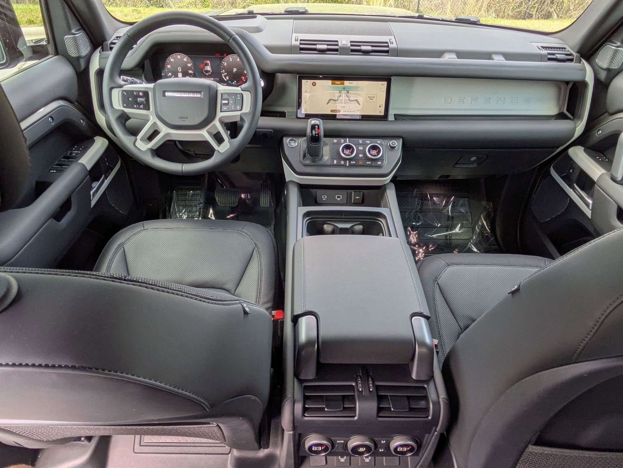 2024 Land Rover Defender X-Dynamic SE