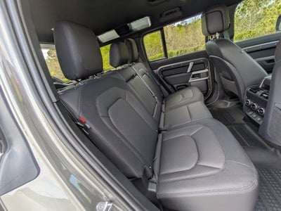 2024 Land Rover Defender X-Dynamic SE