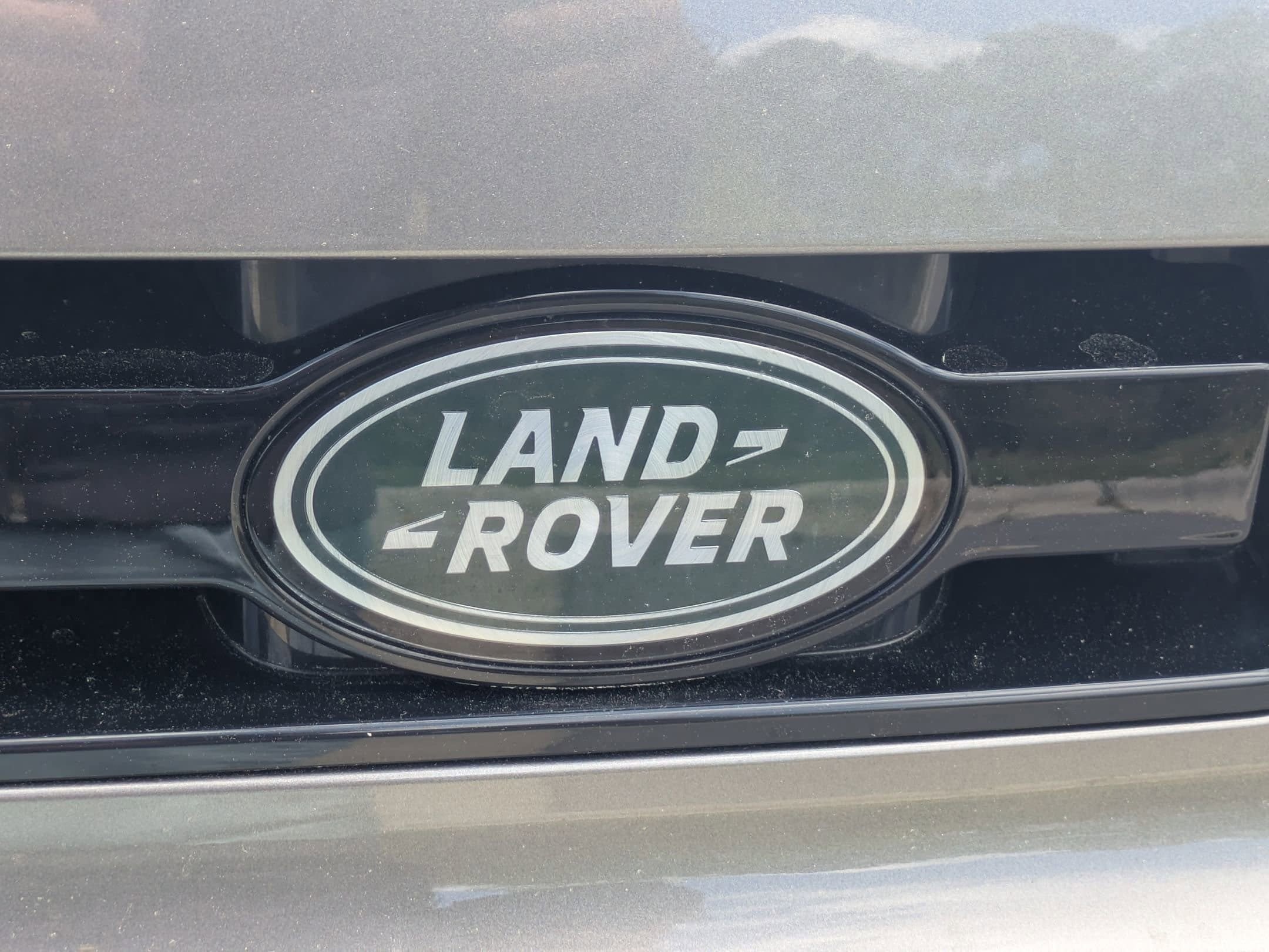 2024 Land Rover Defender X-Dynamic SE