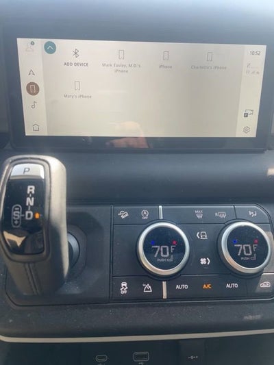 2024 Land Rover Defender X-Dynamic SE