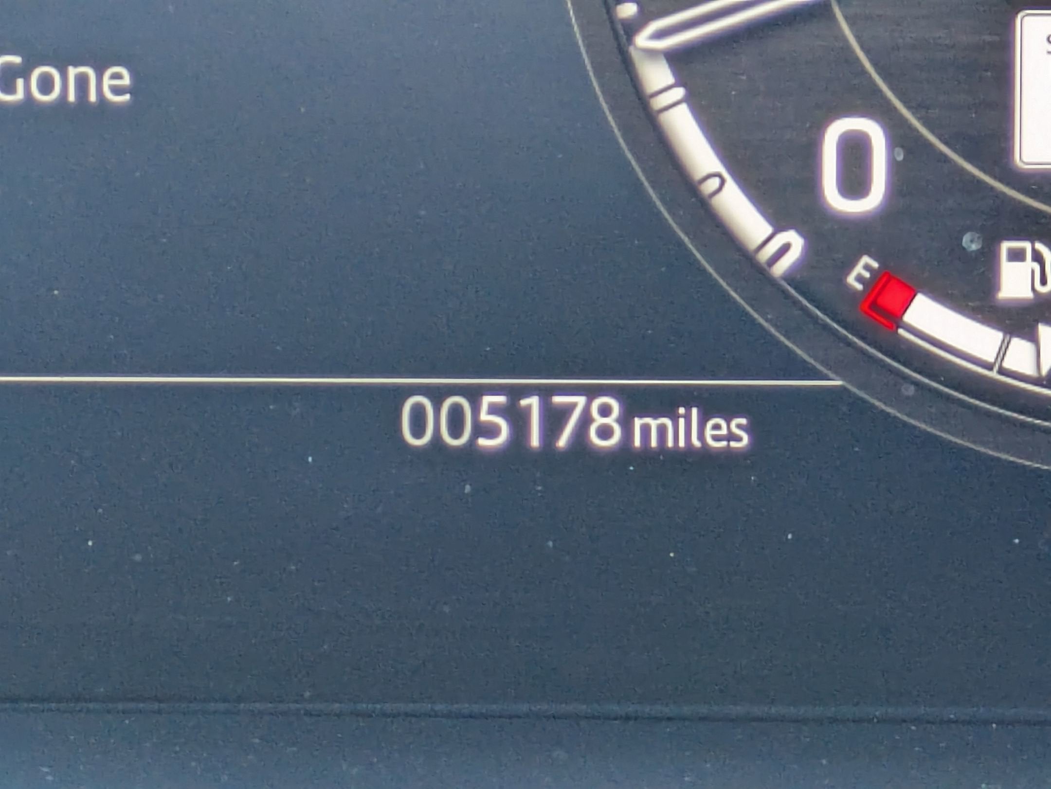 2025 Land Rover Defender X-Dynamic SE