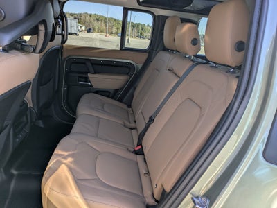 2025 Land Rover Defender X-Dynamic SE
