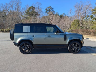 2025 Land Rover Defender X-Dynamic SE