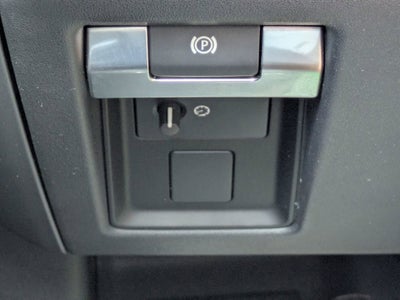 2024 Land Rover Defender X-Dynamic SE