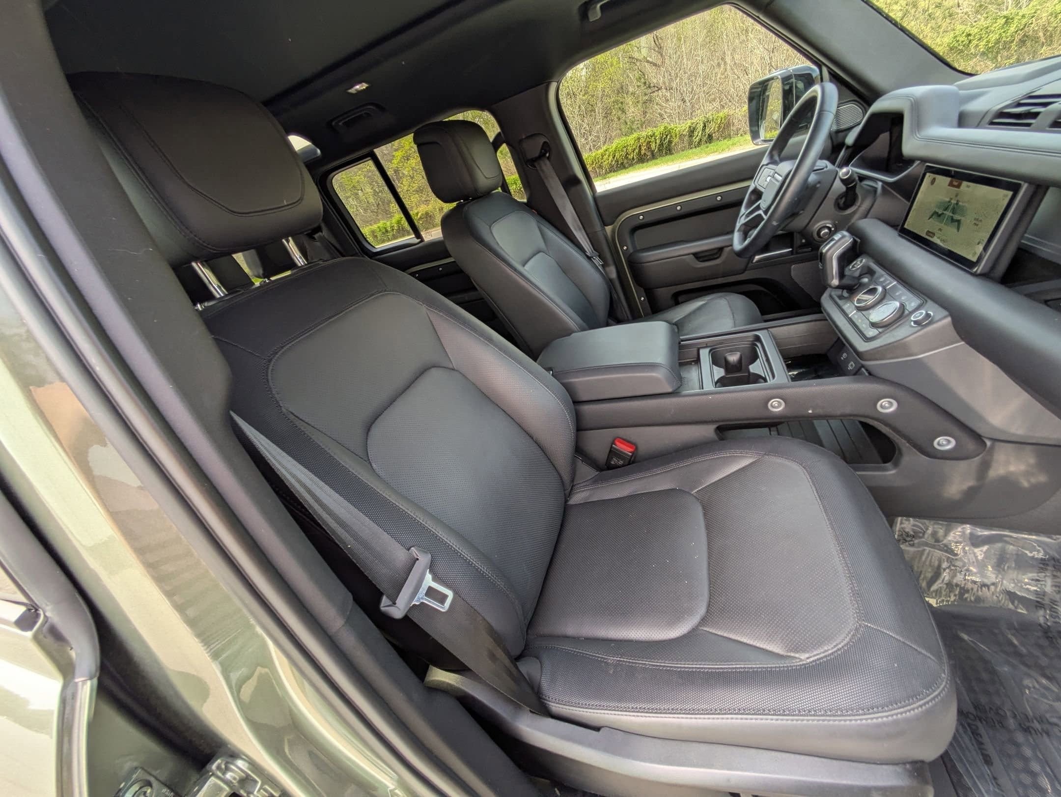 2024 Land Rover Defender X-Dynamic SE