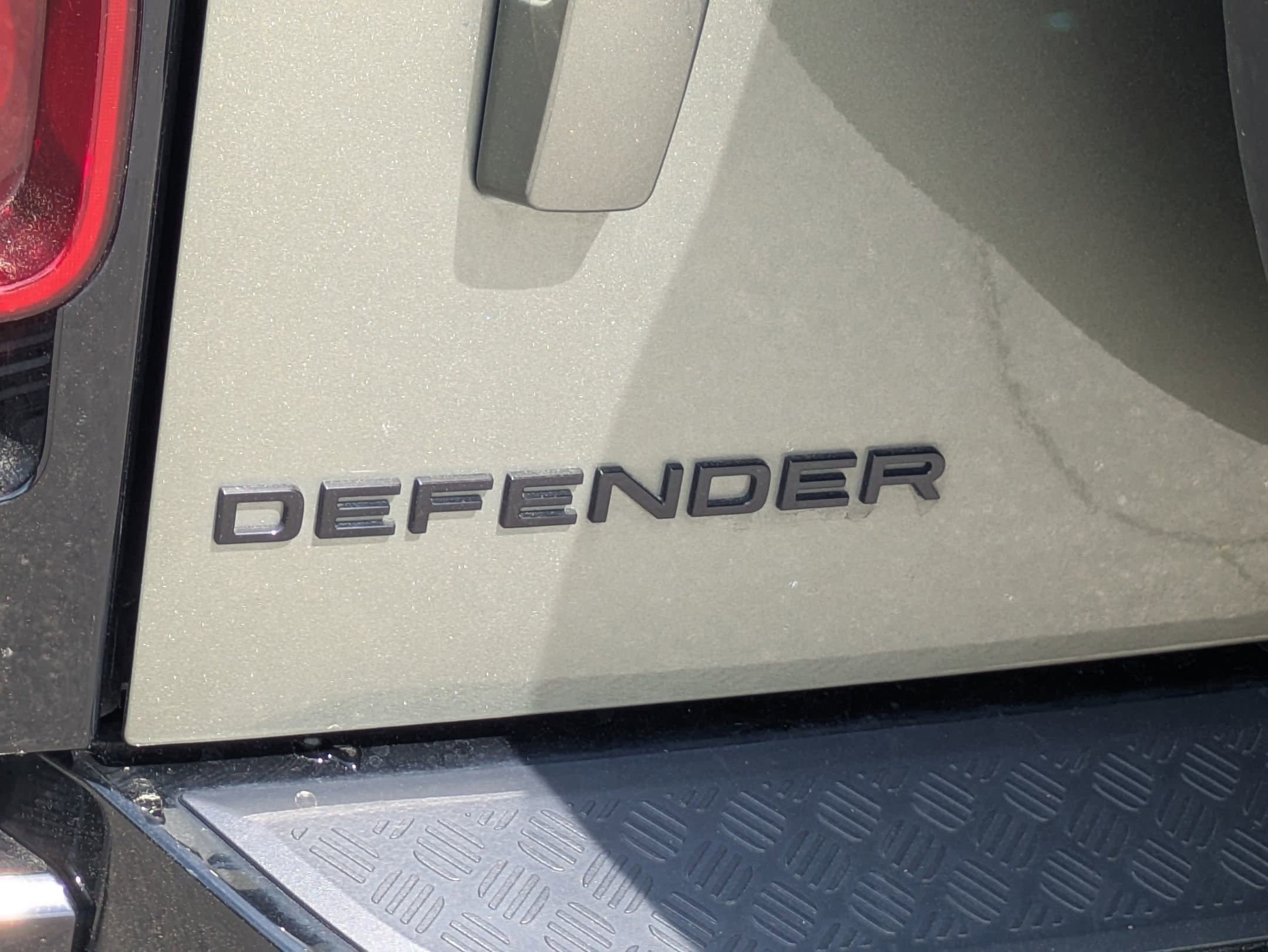 2024 Land Rover Defender X-Dynamic SE