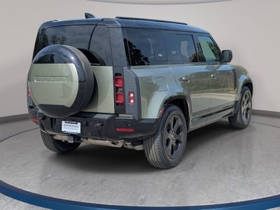 2024 Land Rover Defender X-Dynamic SE