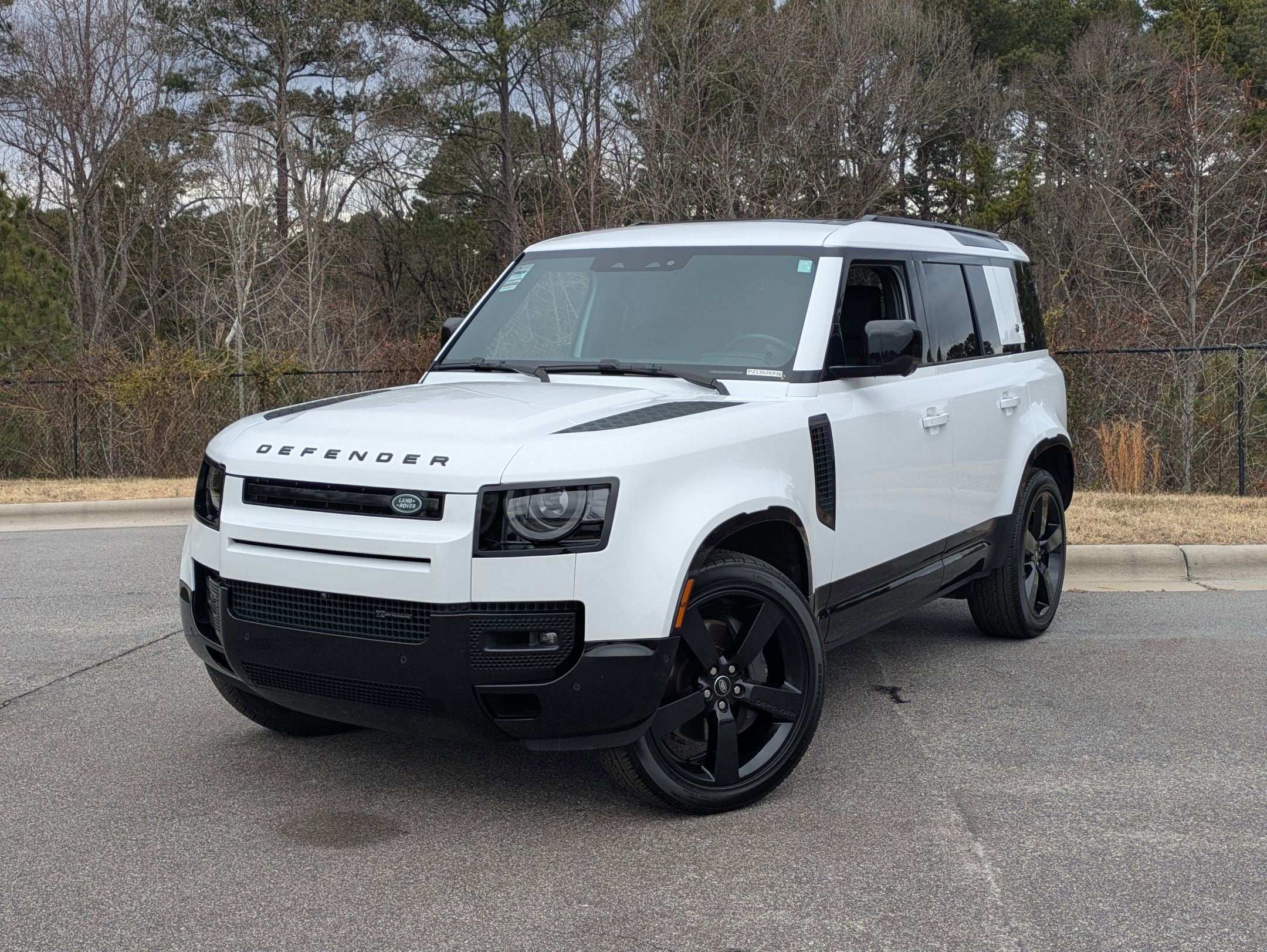 2023 Land Rover Defender X-Dynamic SE