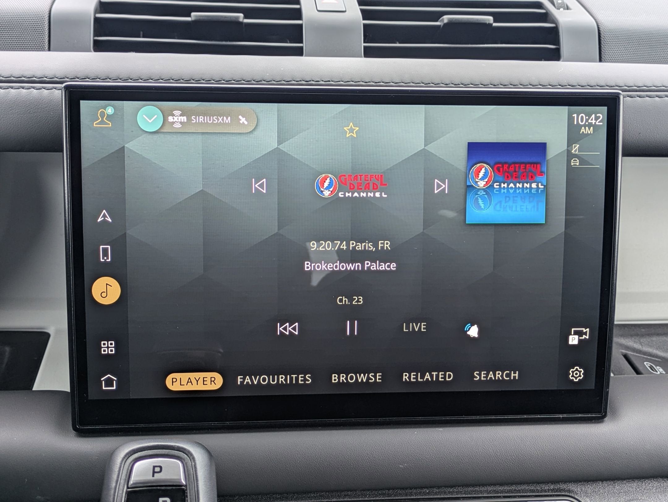 2023 Land Rover Defender X-Dynamic SE