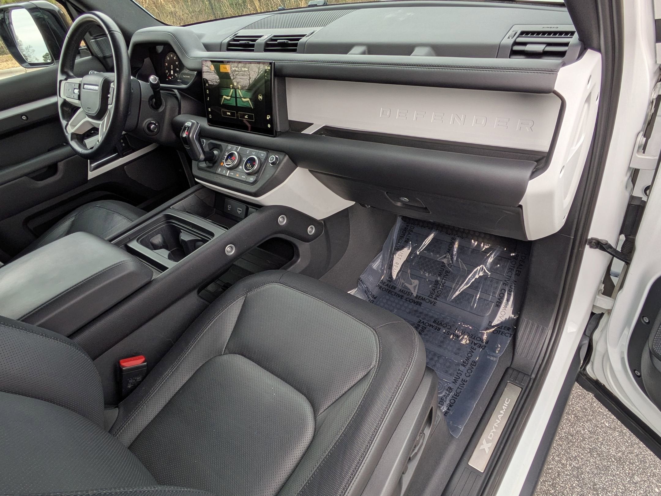 2023 Land Rover Defender X-Dynamic SE