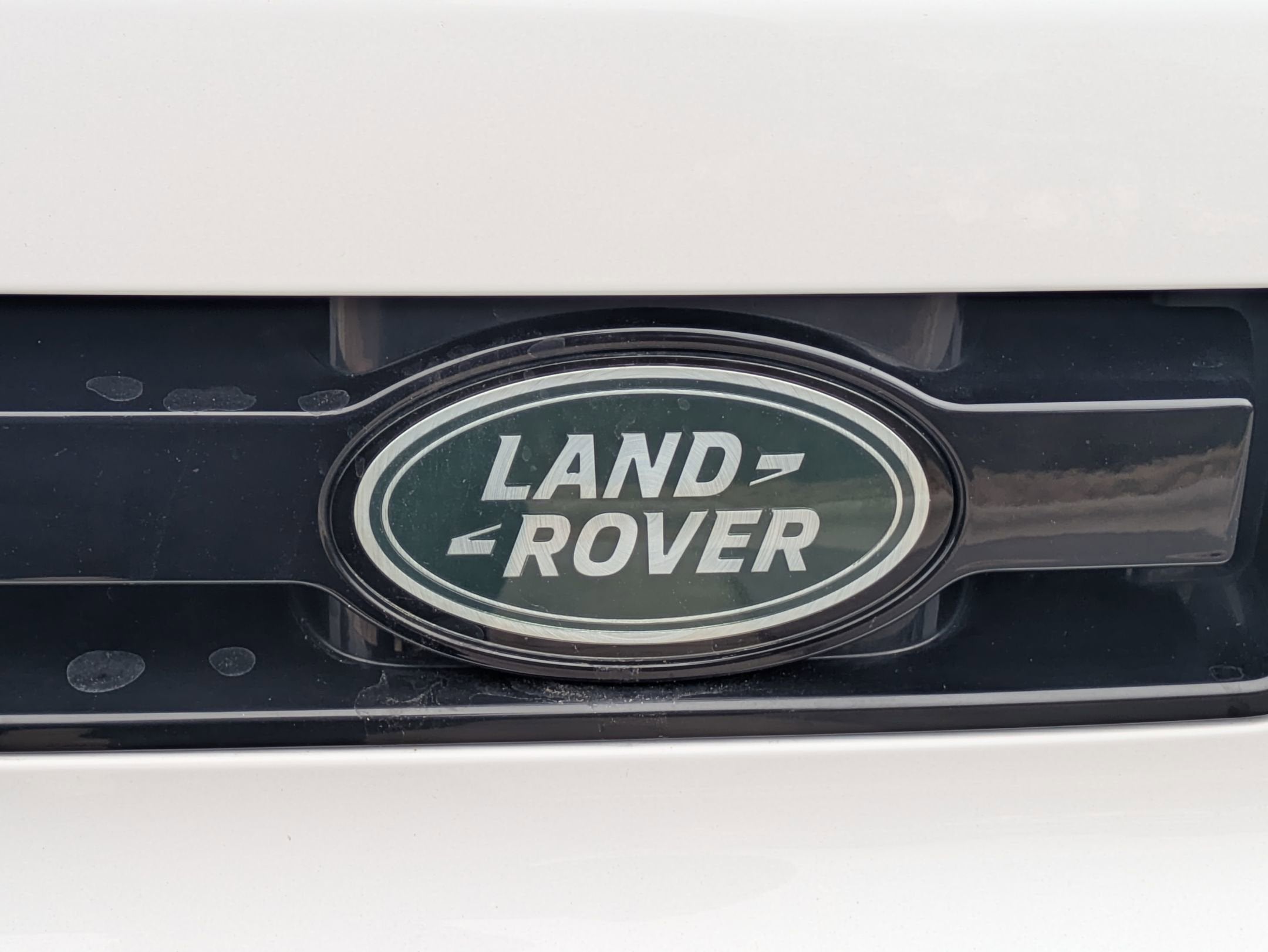 2023 Land Rover Defender X-Dynamic SE