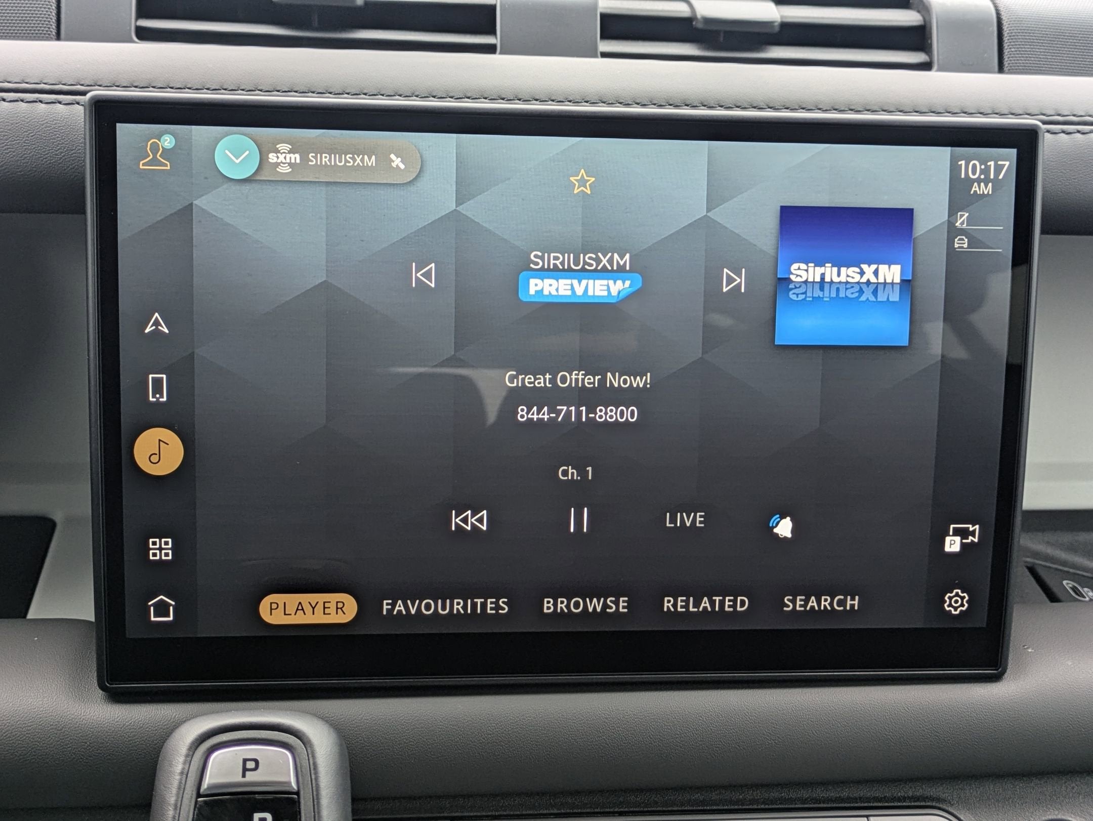 2025 Land Rover Defender X-Dynamic SE