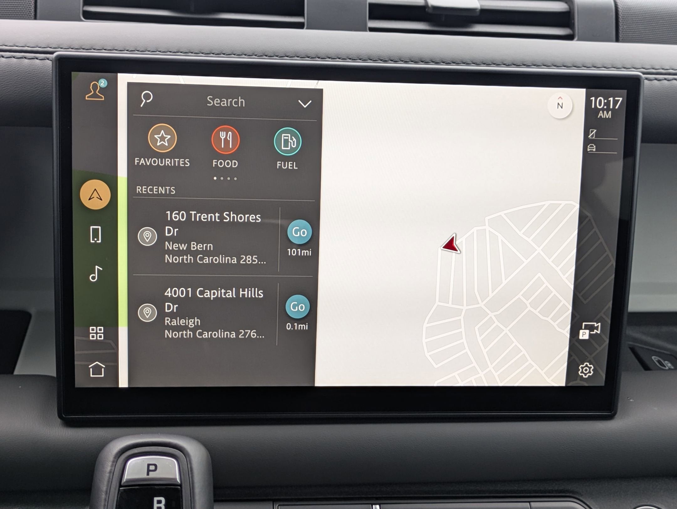 2025 Land Rover Defender X-Dynamic SE