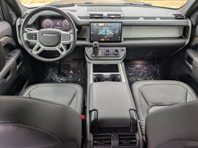 2025 Land Rover Defender X-Dynamic SE