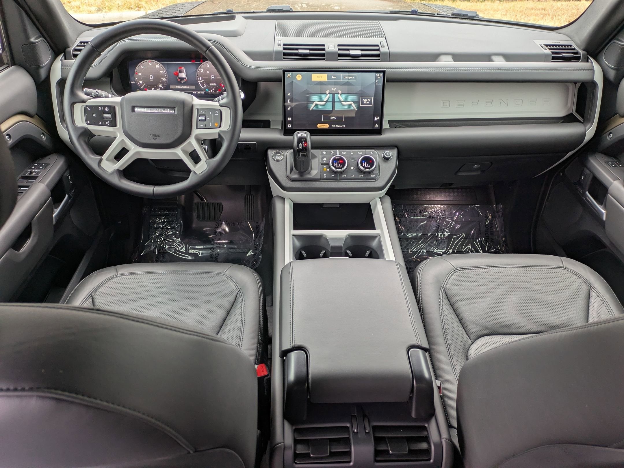 2025 Land Rover Defender X-Dynamic SE