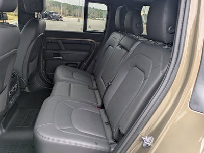 2025 Land Rover Defender X-Dynamic SE