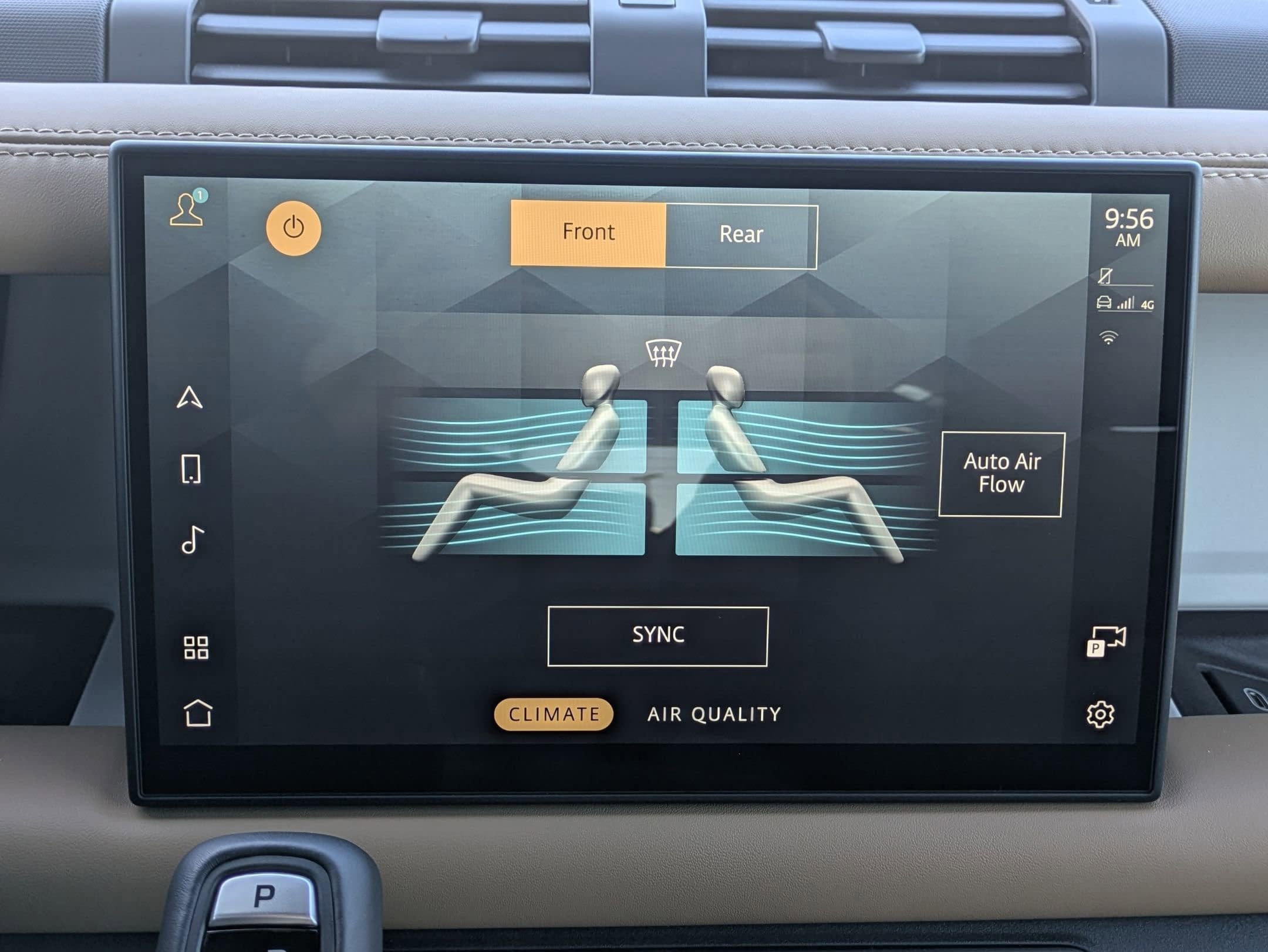 2025 Land Rover Defender X-Dynamic SE