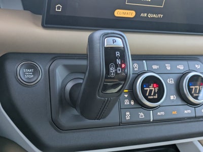 2025 Land Rover Defender X-Dynamic SE