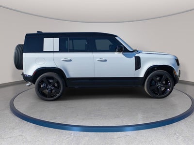 2025 Land Rover Defender X-Dynamic SE