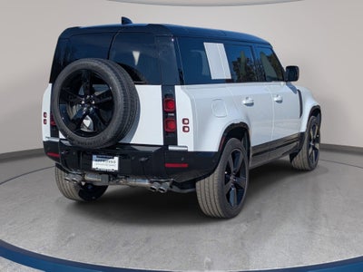 2025 Land Rover Defender X-Dynamic SE