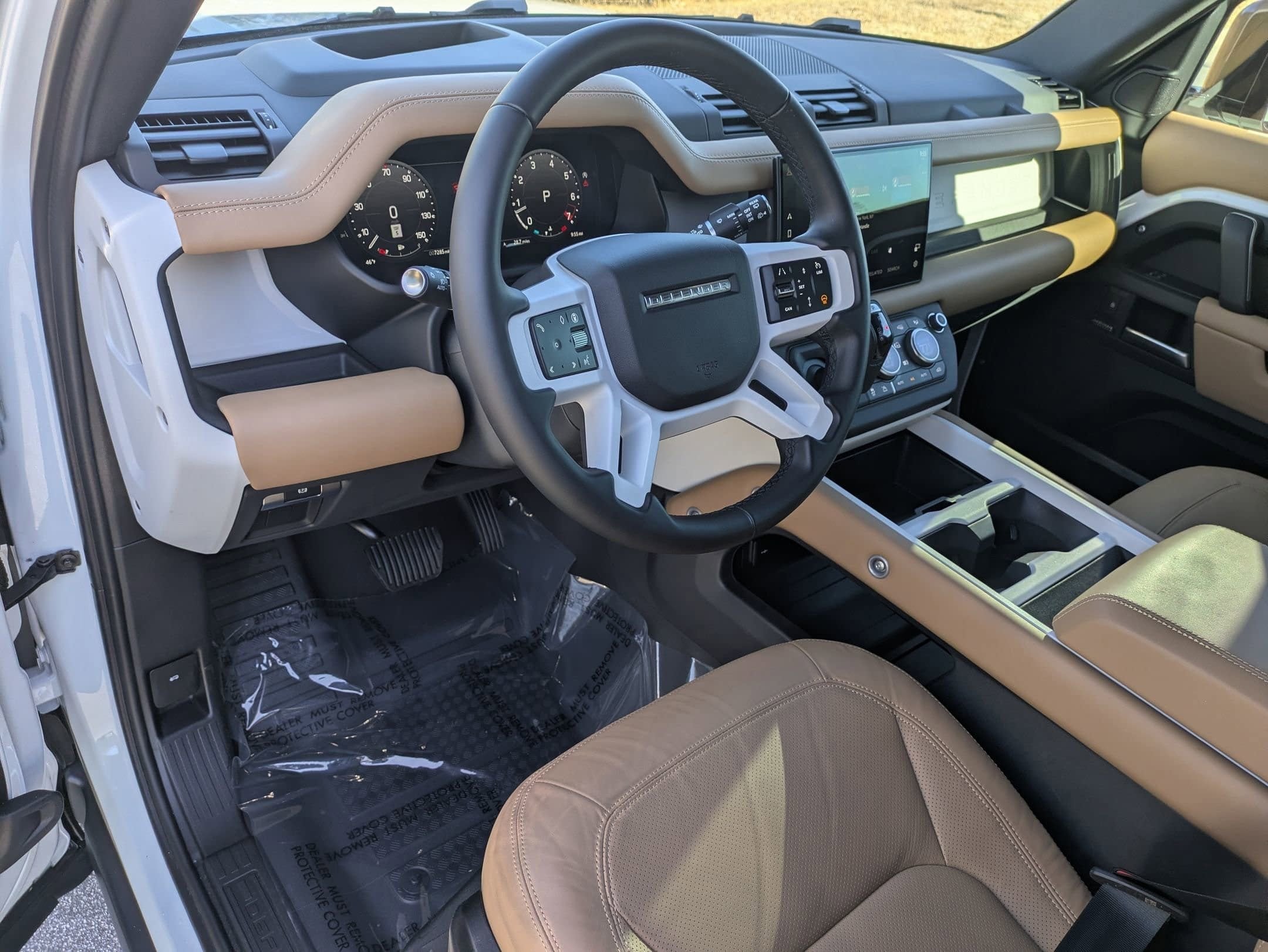 2025 Land Rover Defender X-Dynamic SE