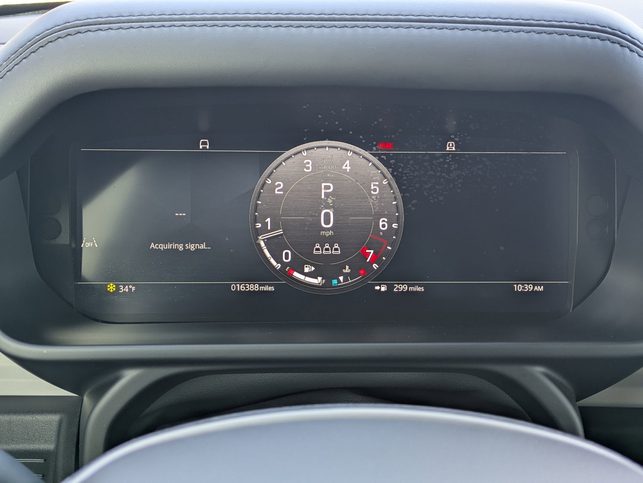 2025 Land Rover Defender X-Dynamic SE