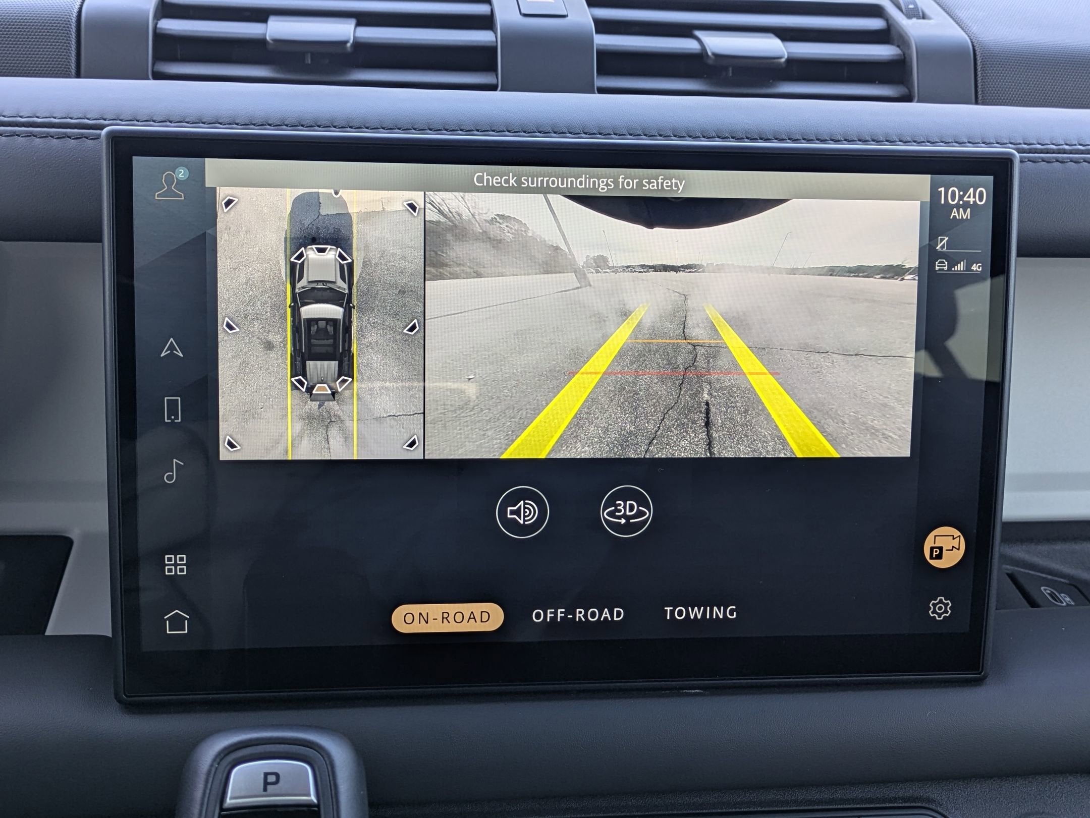 2025 Land Rover Defender X-Dynamic SE