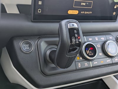 2025 Land Rover Defender X-Dynamic SE