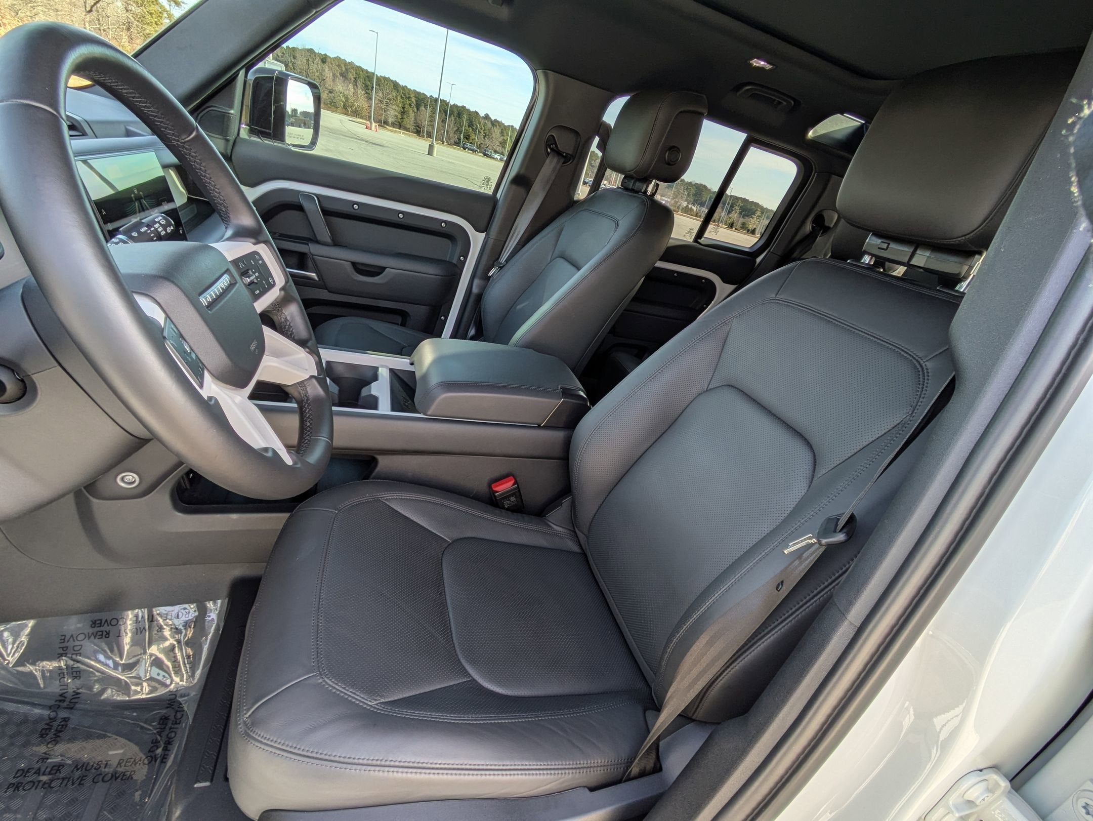 2025 Land Rover Defender X-Dynamic SE