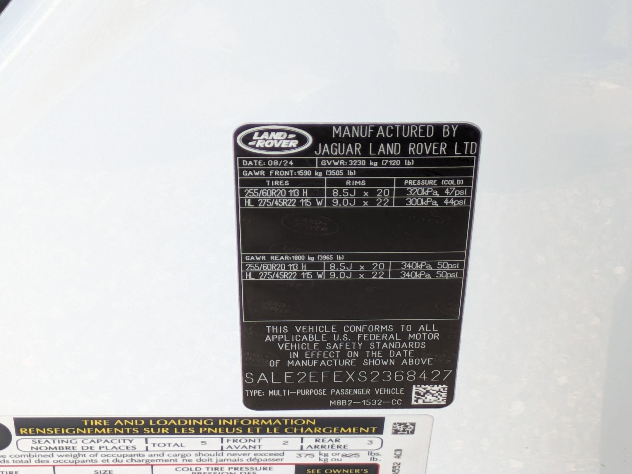 2025 Land Rover Defender X-Dynamic SE