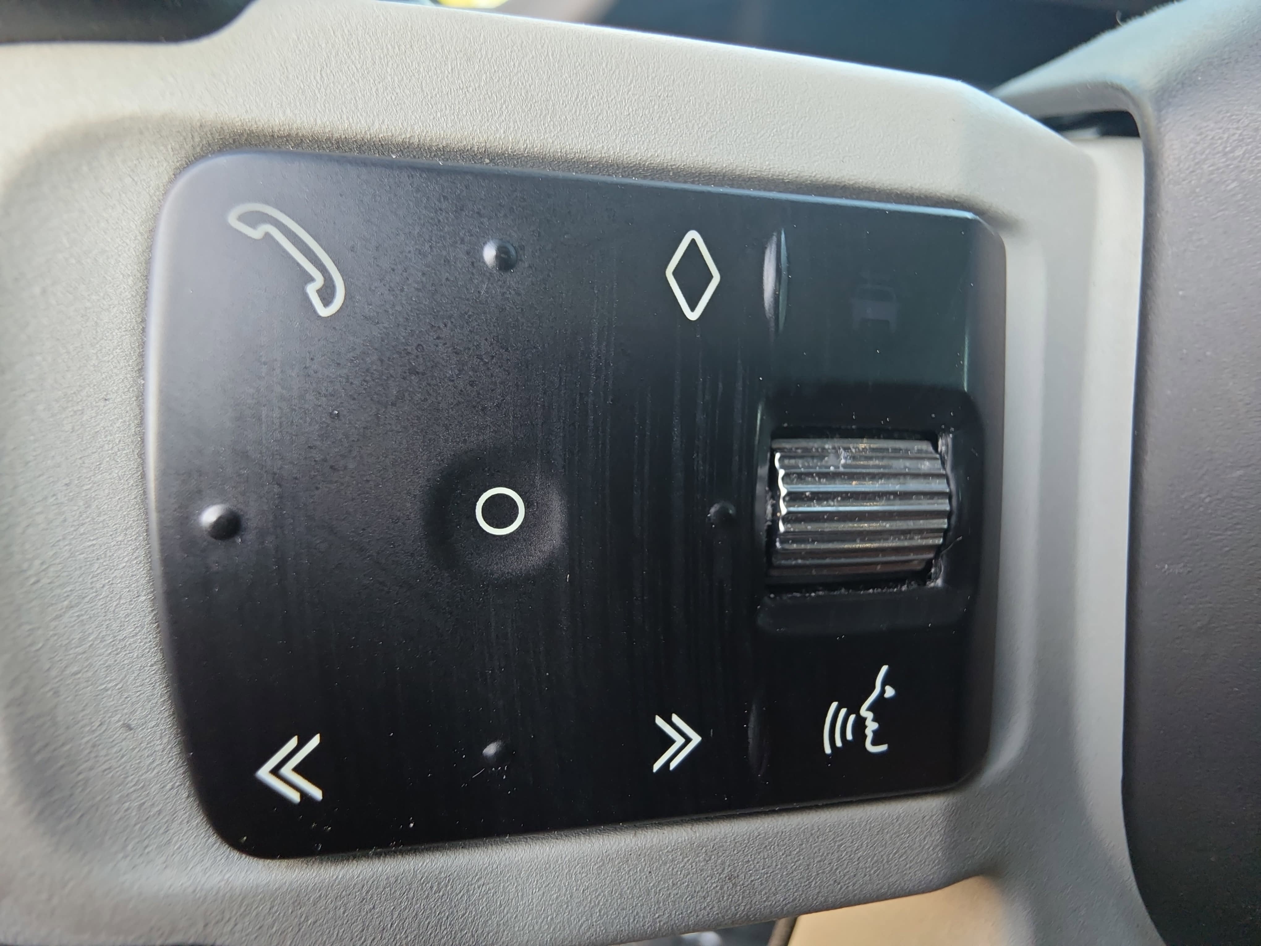 2022 Land Rover Defender X-Dynamic HSE