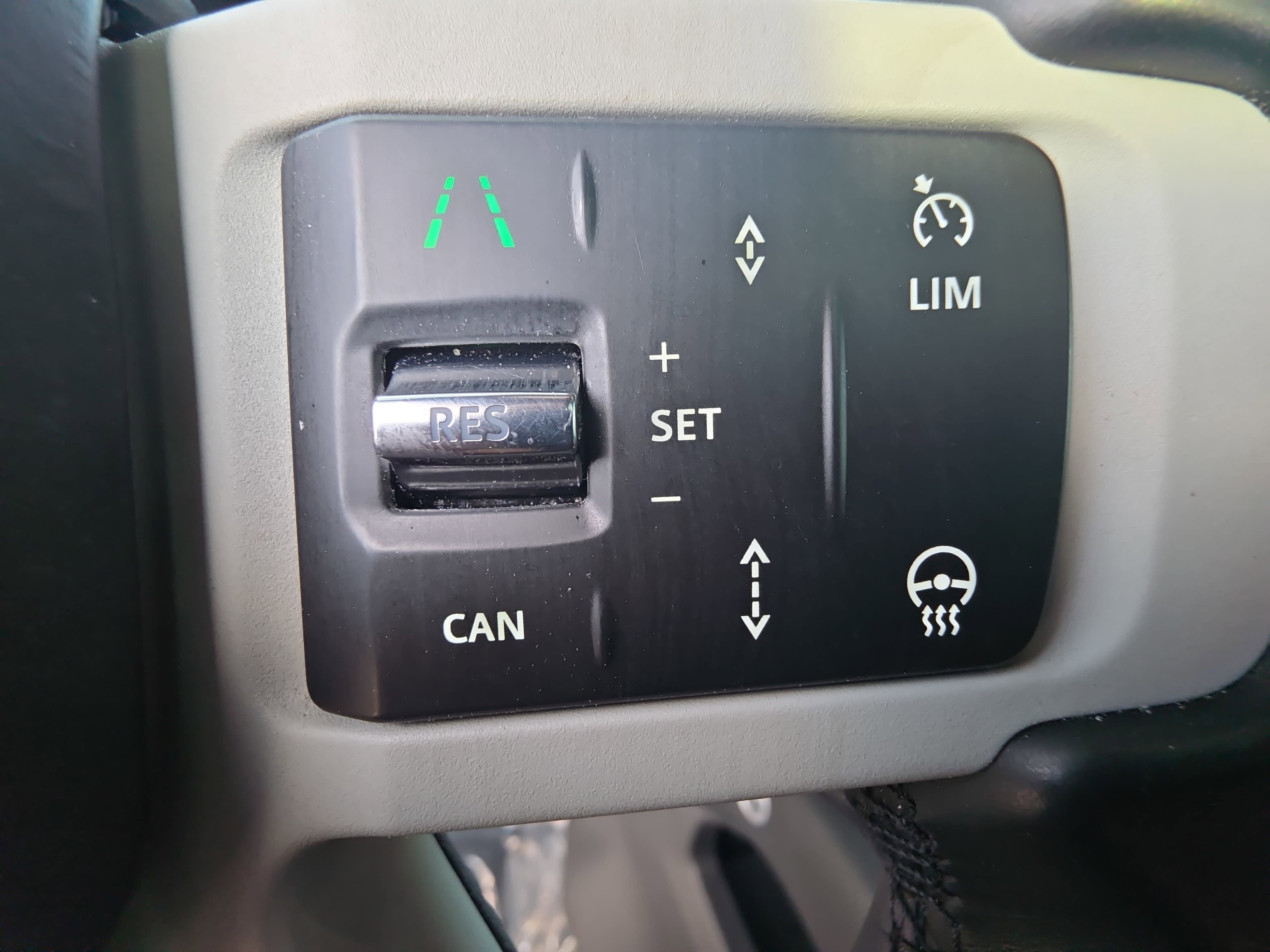 2022 Land Rover Defender X-Dynamic HSE