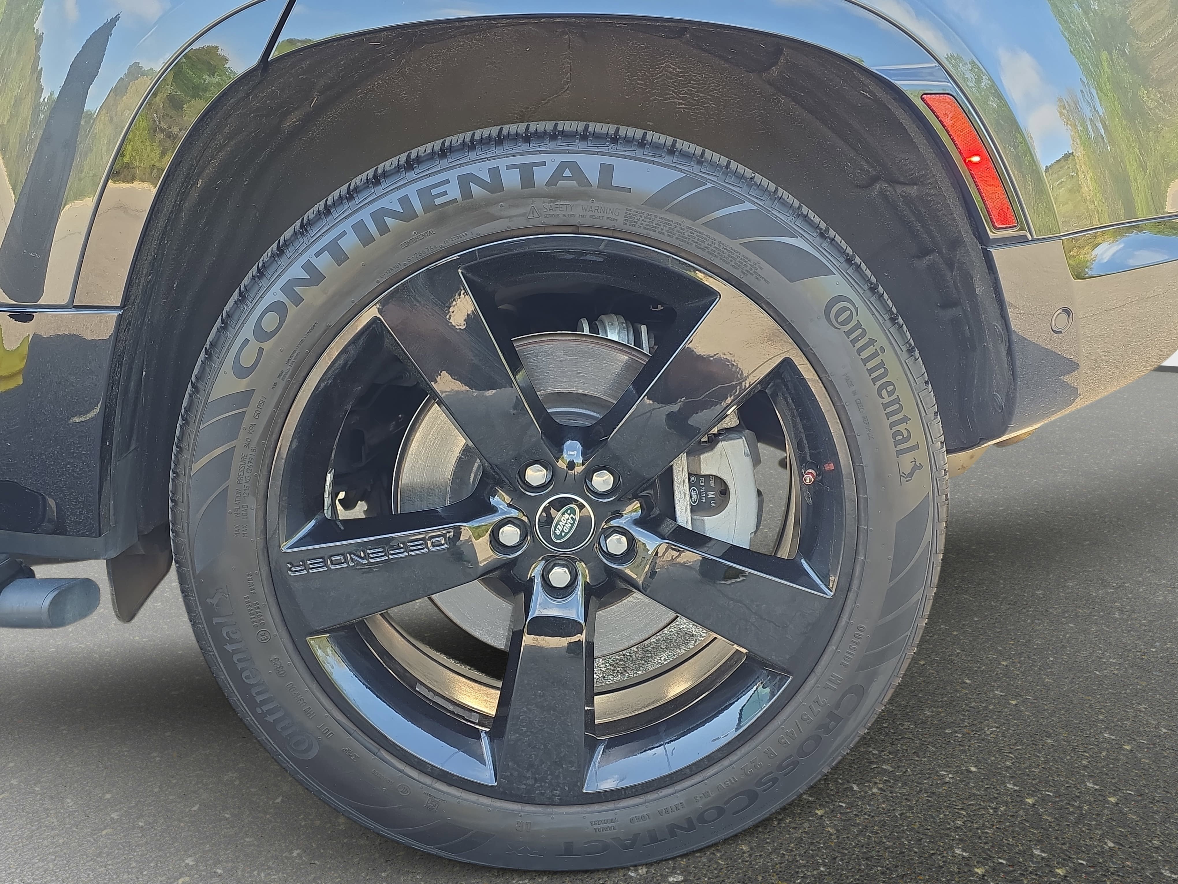 2022 Land Rover Defender X-Dynamic HSE