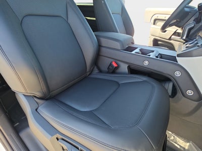 2025 Land Rover Defender S