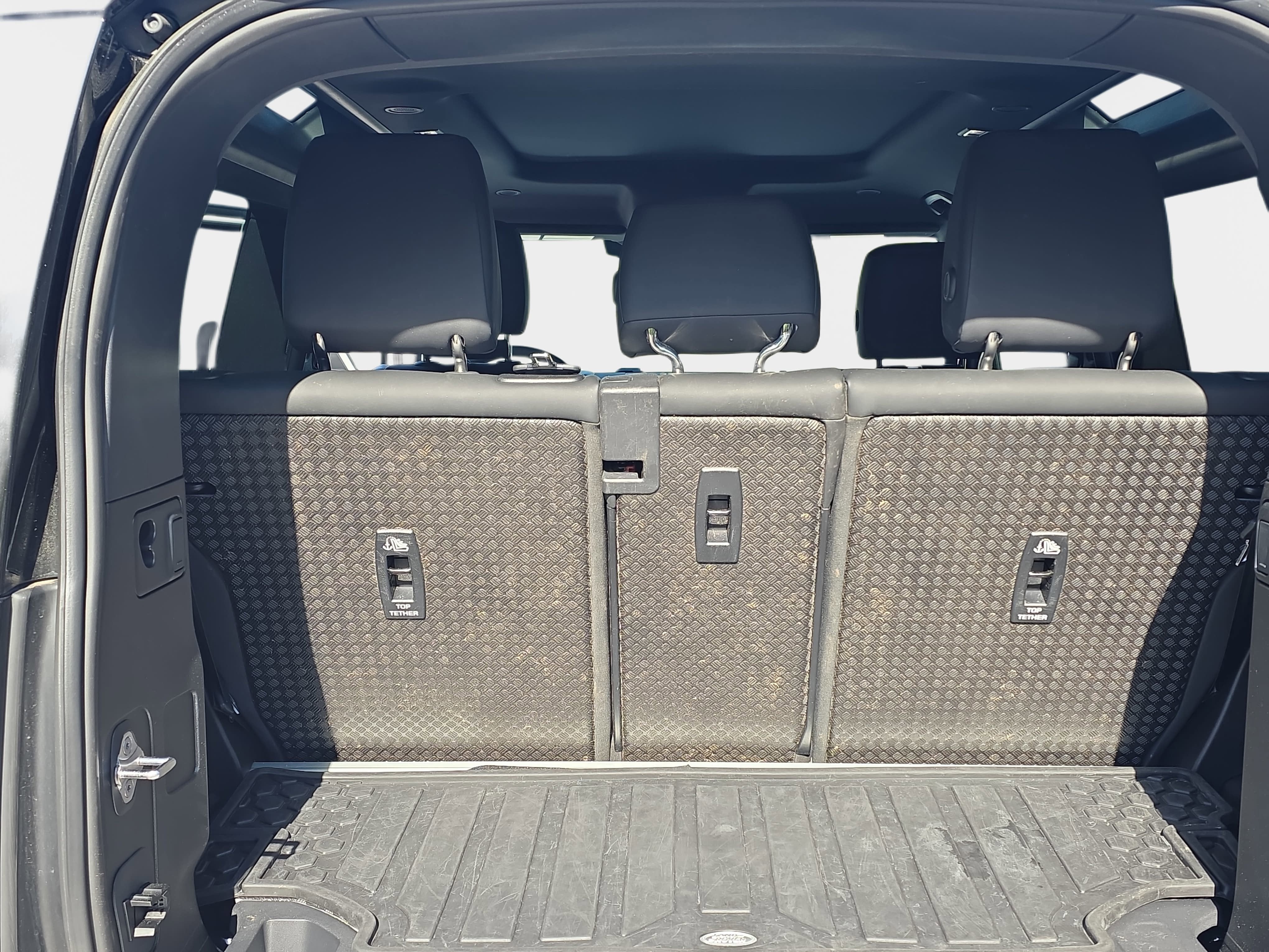 2025 Land Rover Defender S